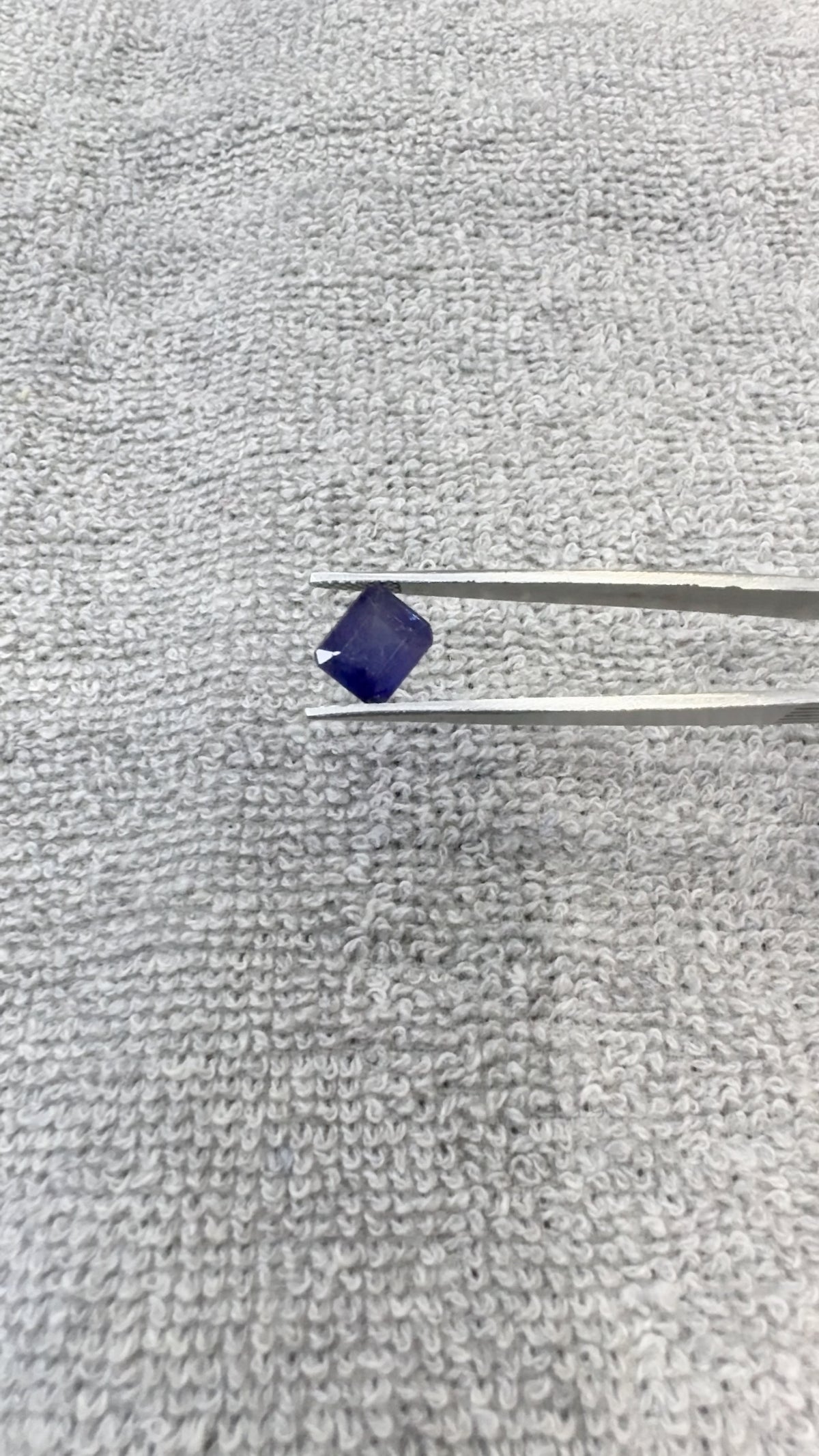 4.00 Carat Certified Natural Blue Sapphire