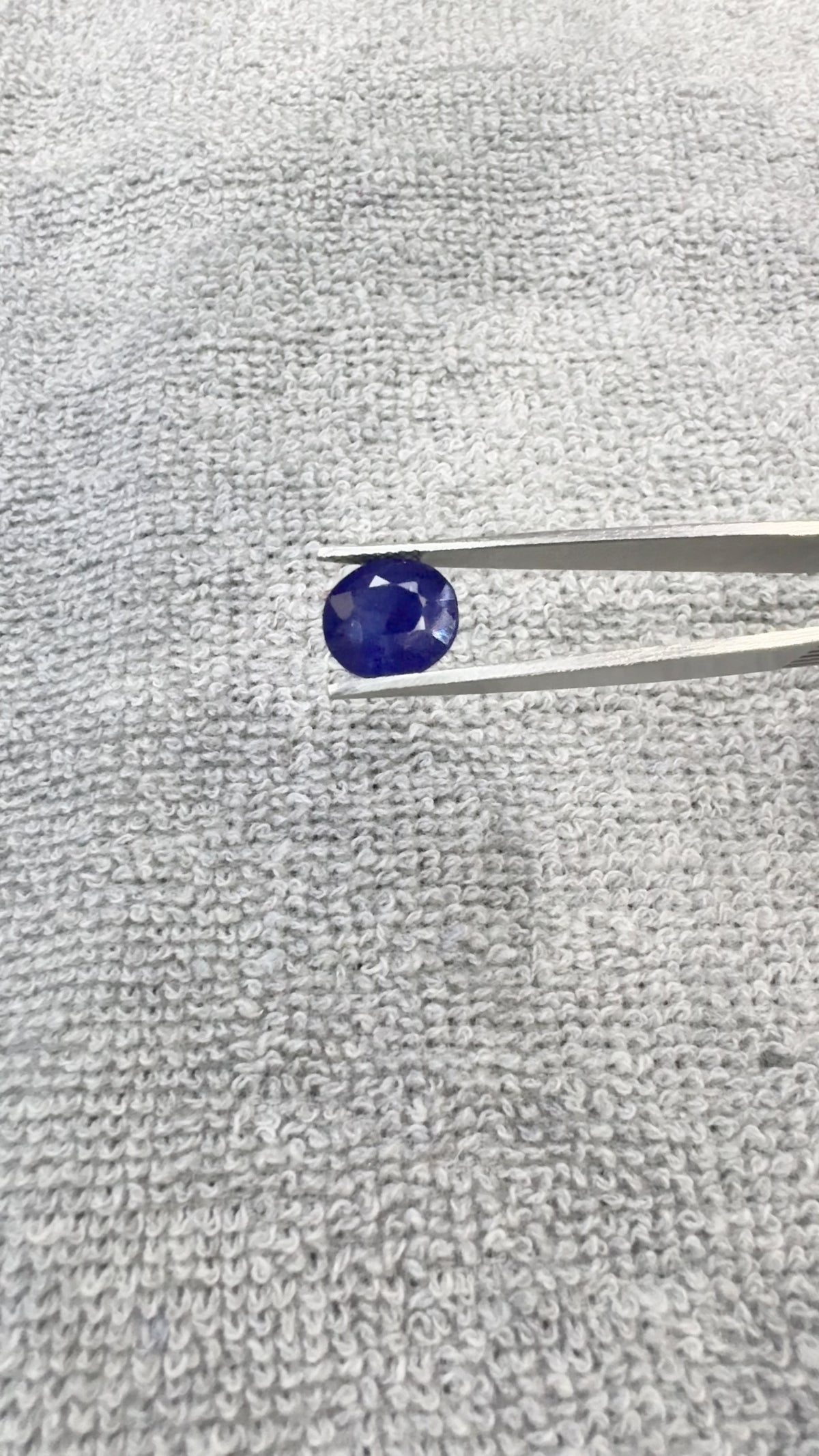 6.00 Carat Certified Natural Blue Sapphire