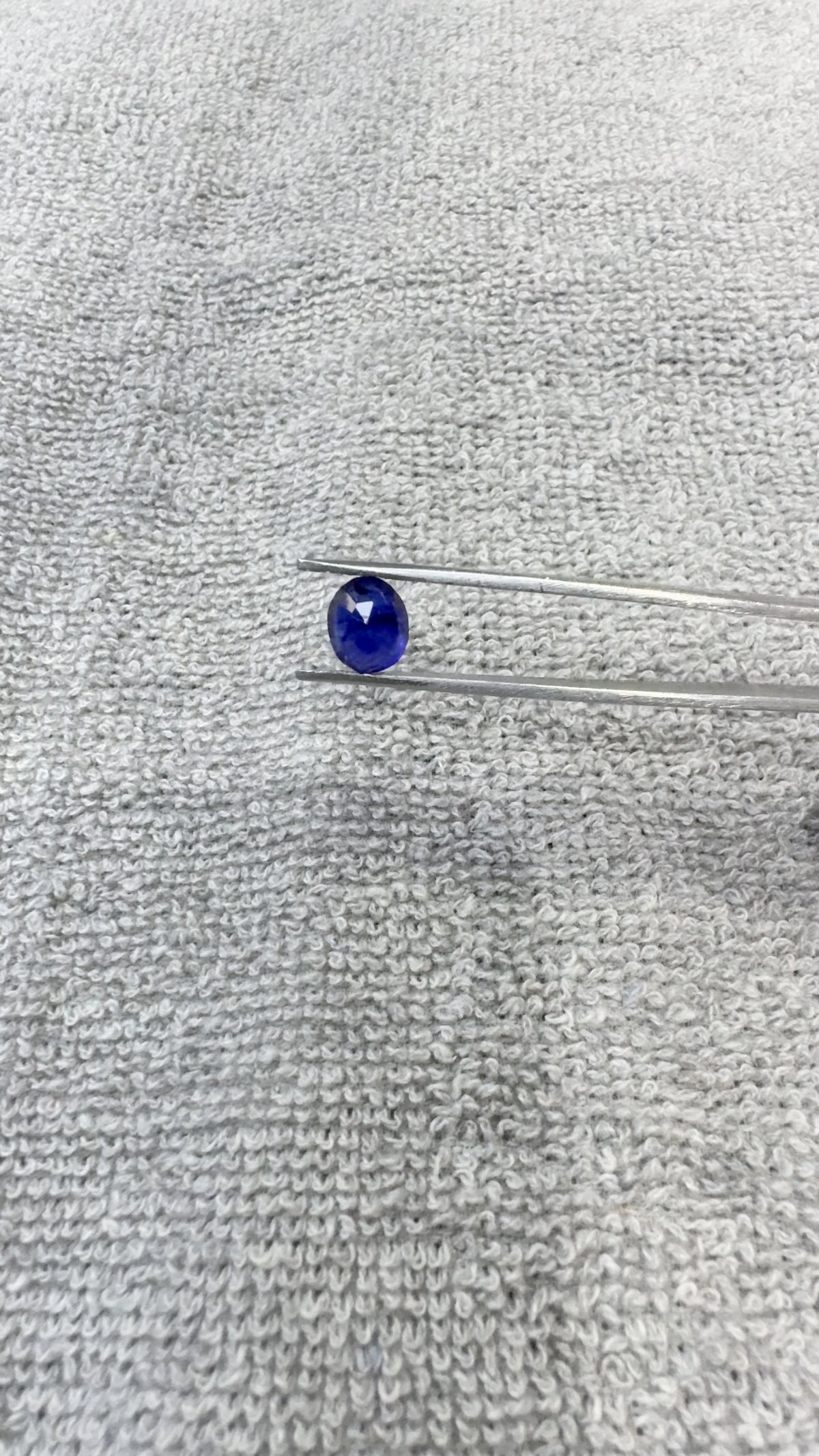 3.02 Carat Certified Natural Blue Sapphire