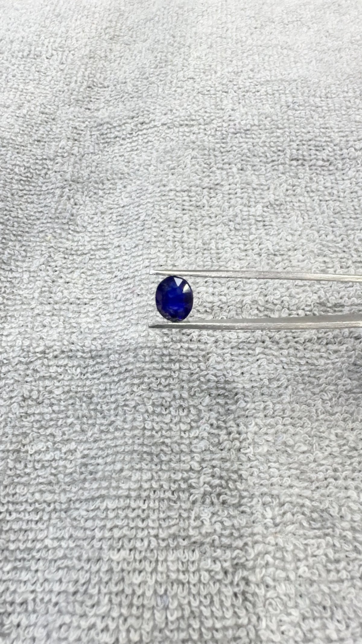 3.02 Carat Certified Natural Blue Sapphire