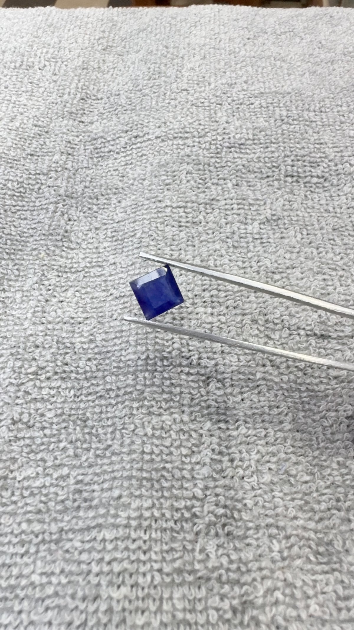 4.44 Carat Certified Natural Blue Sapphire